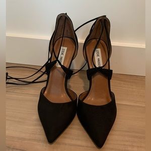 Steve Madden Women Tie Leg Design Point Toe Heeled Pumps